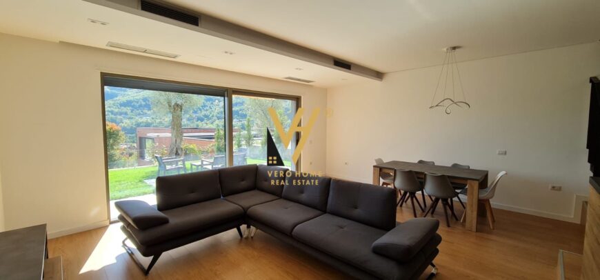 JEPET VILE TRE KATESHE TE OLIVE GROVE 2.550 EURO