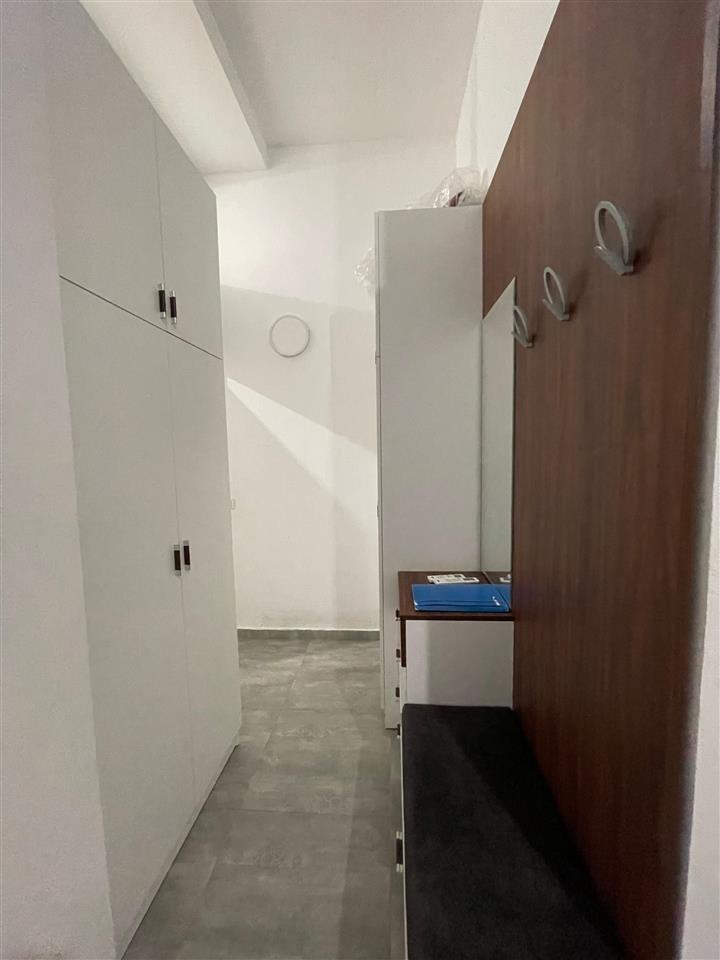 Shitet Apartament 1+1 te Kompleksi Kontakt 21 Dhjetori