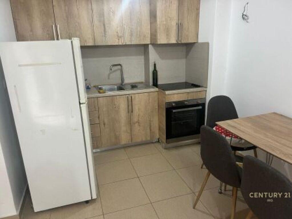 Shitet Apartament 1+1 Kodra e Diellit 99 000 € 63 m2