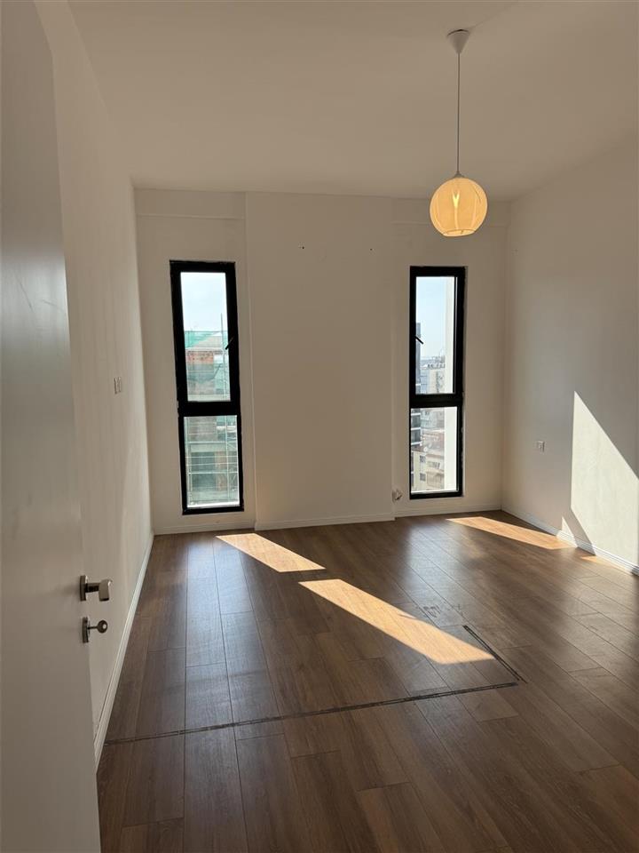 Apartament tek farmacia 10