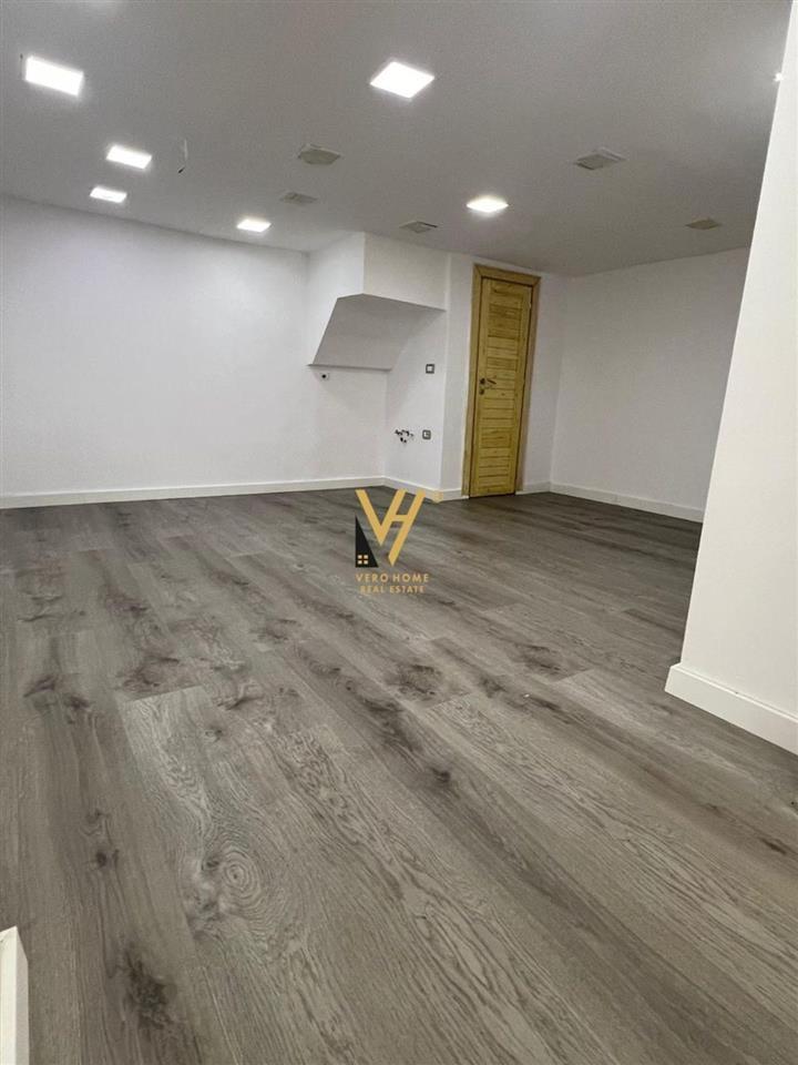 JEPET ZYRE 30 M2 ME QERA NE DON BOSKO 50.000 LEKE