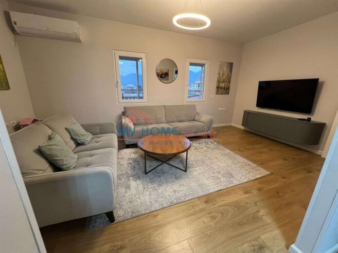 Apartament 3+1+2 ne shitje tek Ish Fusha e Aviacionit