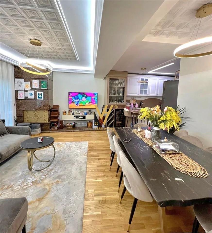 VILE DY KATESHE TE KODRA E DIELLIT 2 , 368.000EURO