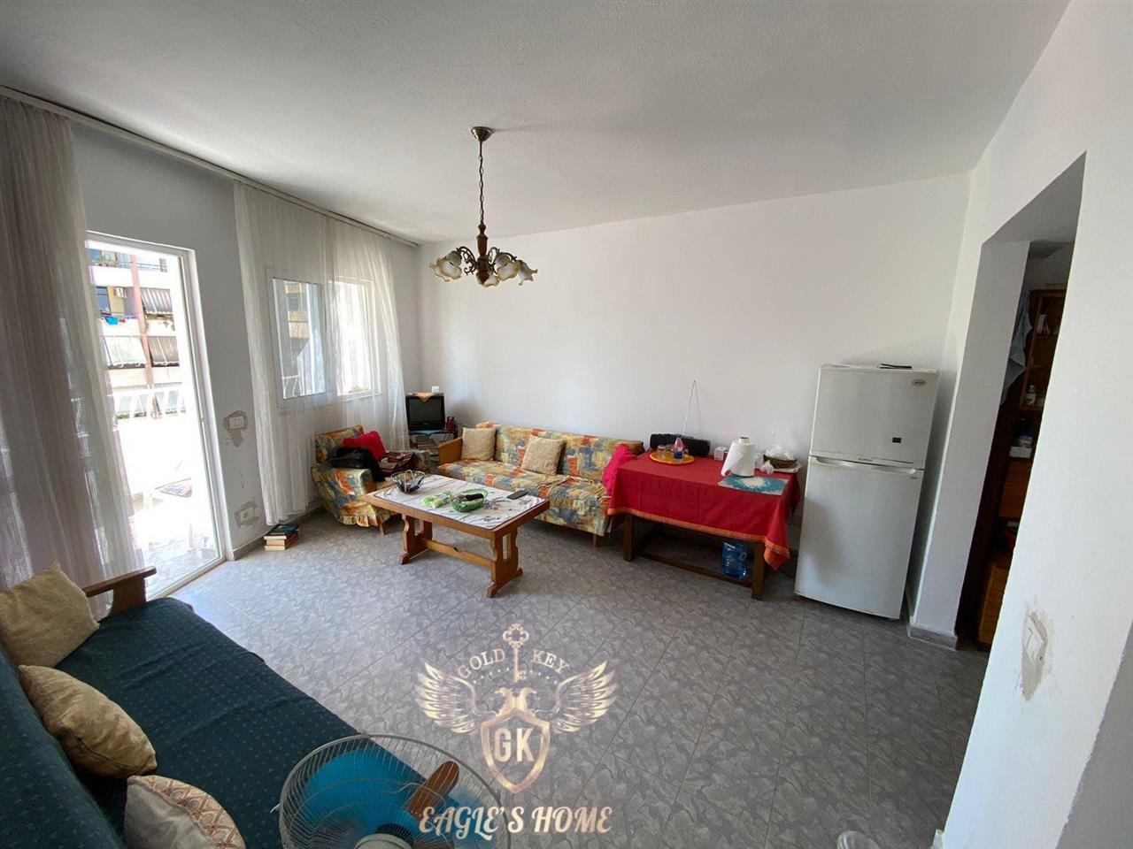 Shitet Super Apartament • 2+1+ 2 me 2 Ballkone