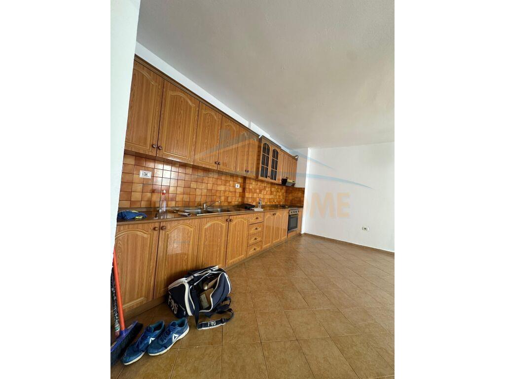 Qera, Apartament 2+1+2+Post Parkim, Rruga Don Bosko,