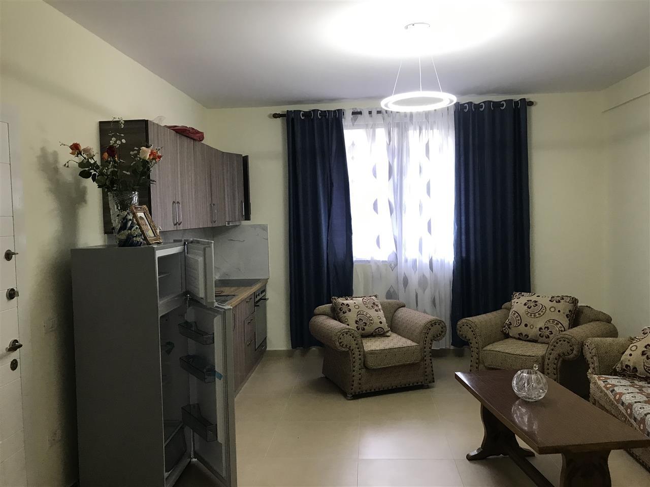 Jepet me qera 1+1 + banje