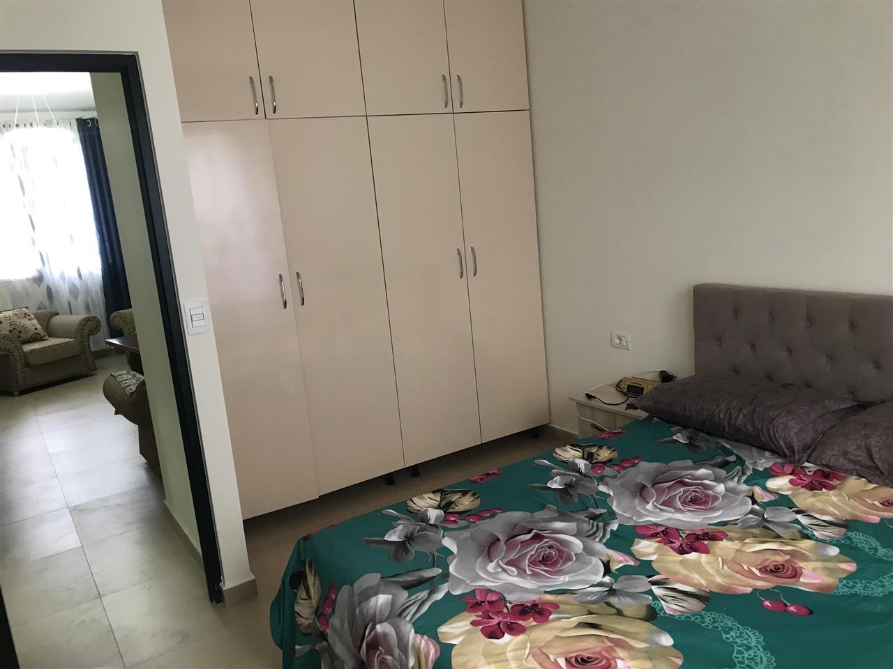 Jepet me qera 1+1 + banje