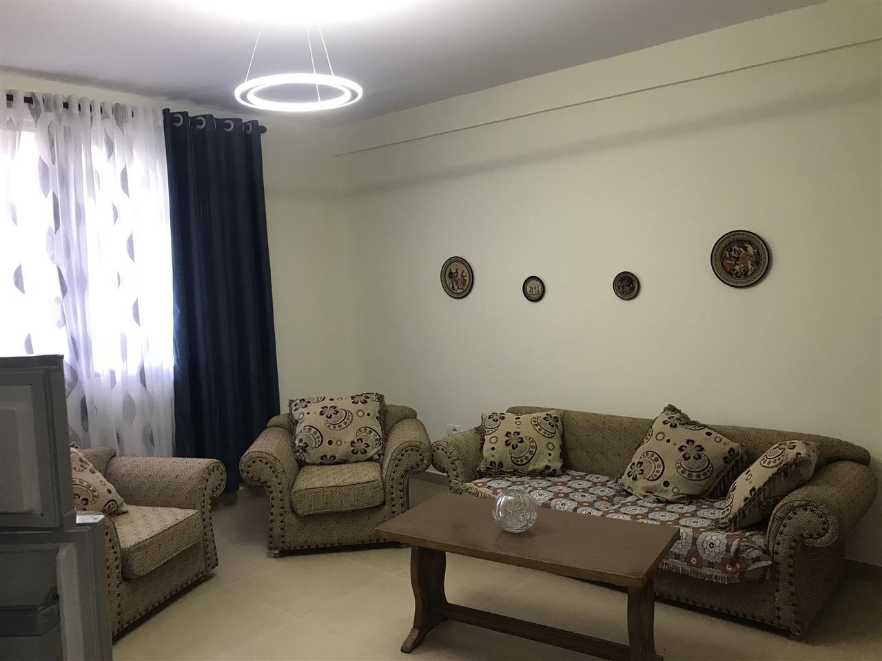 Jepet me qera 1+1 + banje