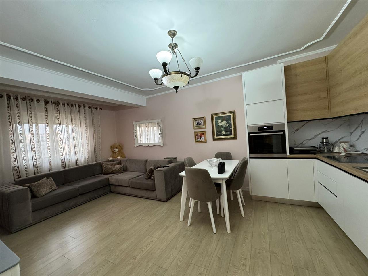 SHITET APARTAMENT 2+1 FLAGSHIP CENTER,DURRES