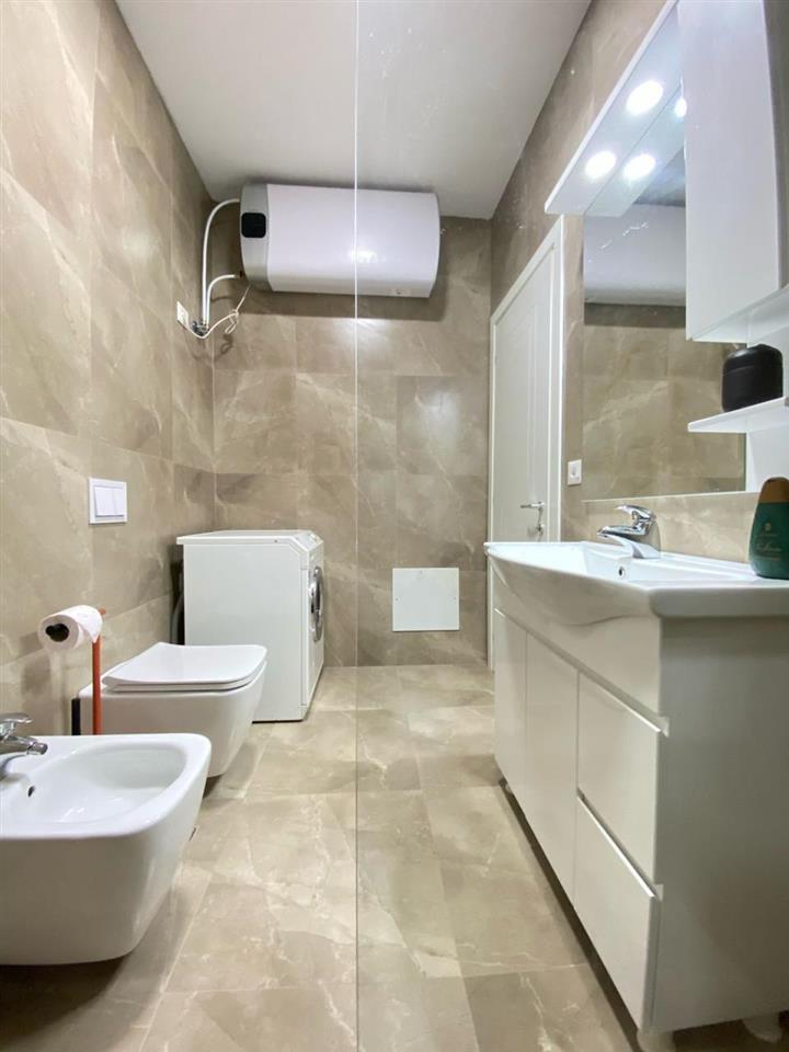 Rruga e Kavajes,Garden Building,jepet apartament 1+1 me qira