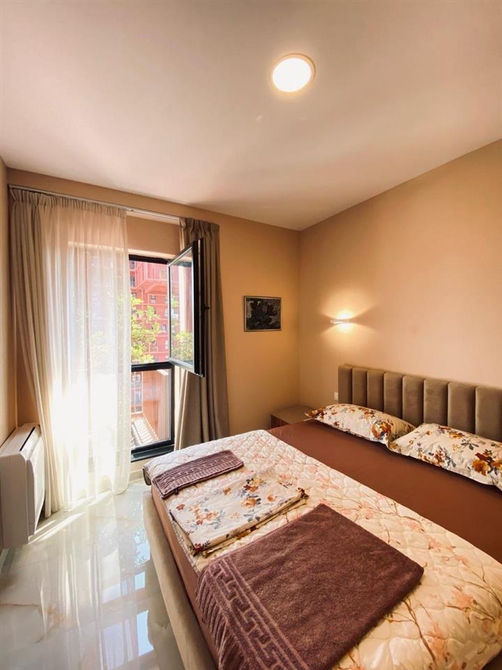 Rruga e Kavajes,Garden Building,jepet apartament 1+1 me qira