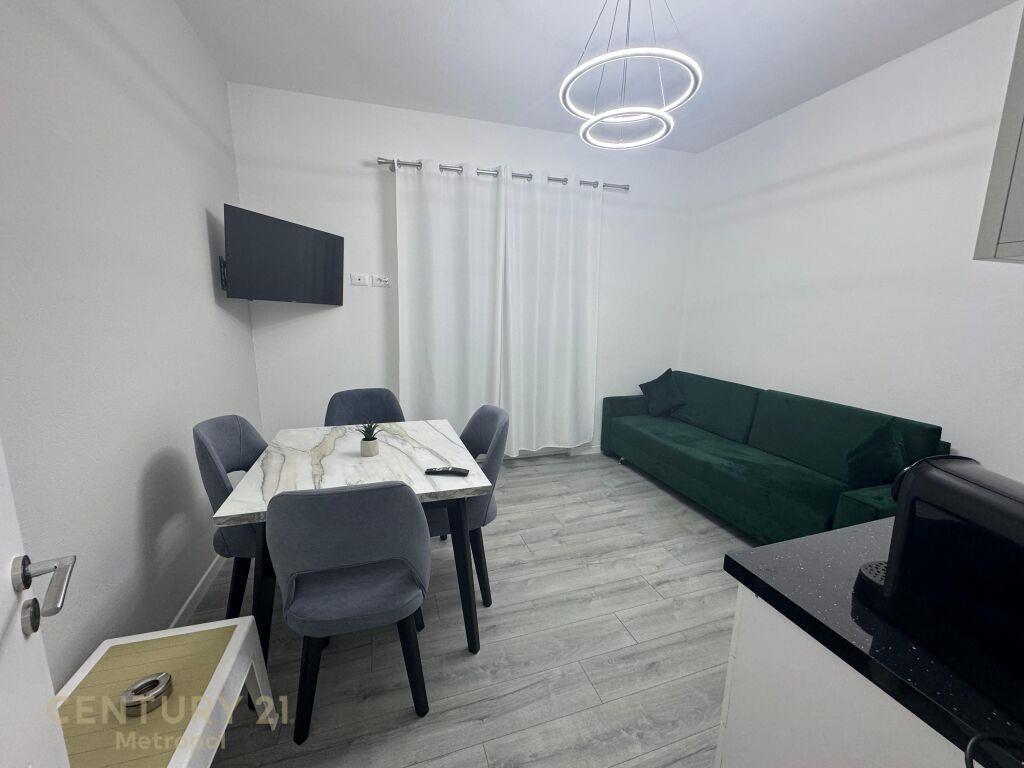 Qira Apartament 1+1 Shkolla e Baletit 500 € 55 m2