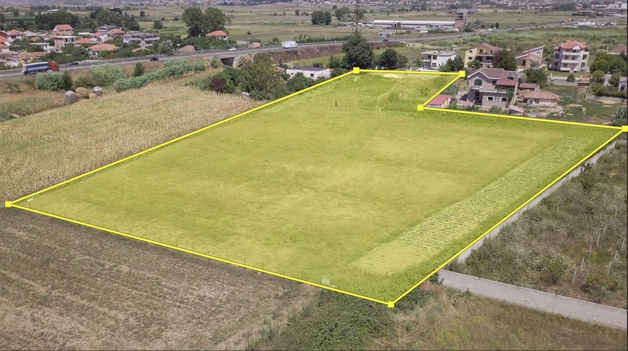 Durres, jap me qera toke 9.700 m² 0.10 Euro/m2