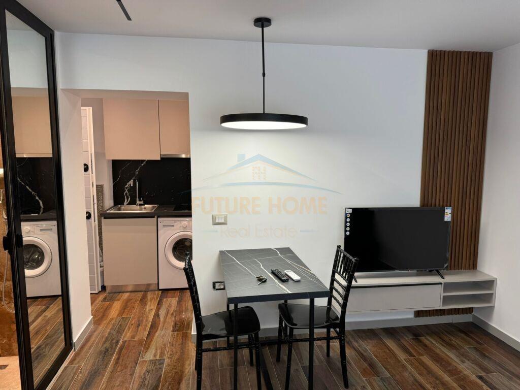 SHITET 1+1 DHE GARSIONERE