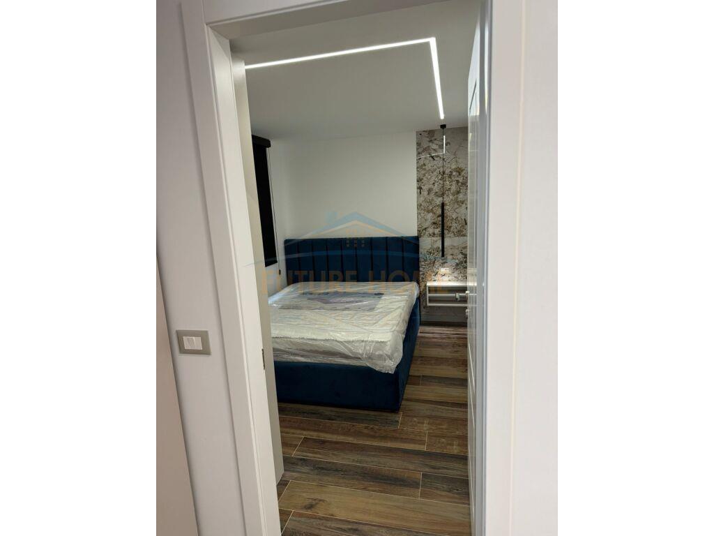 SHITET 1+1 DHE GARSIONERE