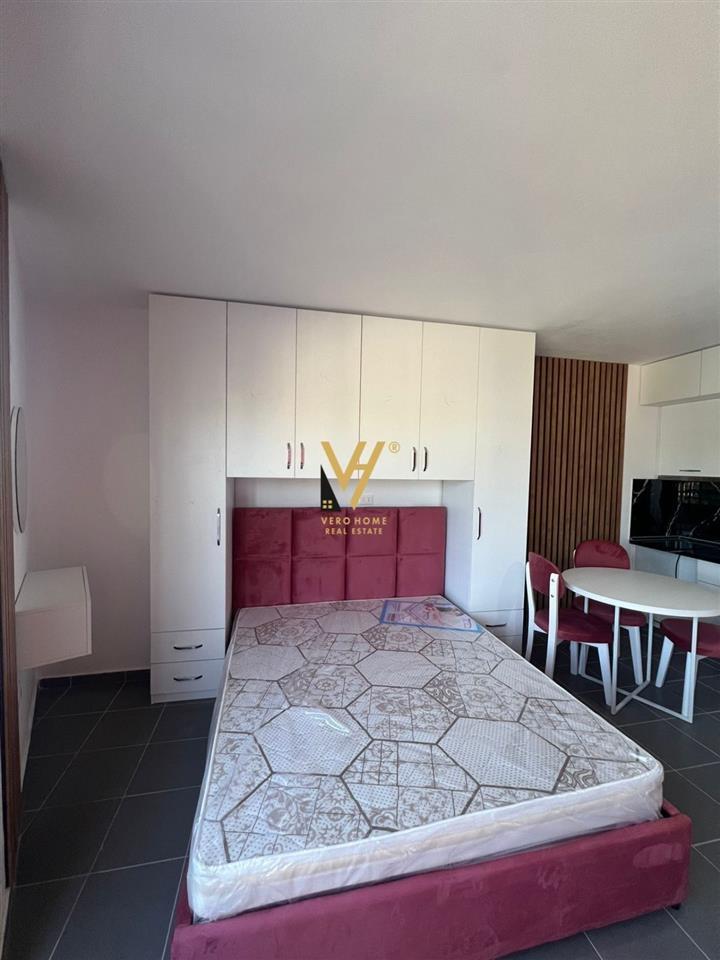 SHITET GARASONIERE TE SHKEMBI I KAVAJES 53.000 EUR