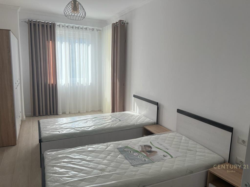 Qira Apartament 2+1+2 Yzberisht 550 € 106 m2