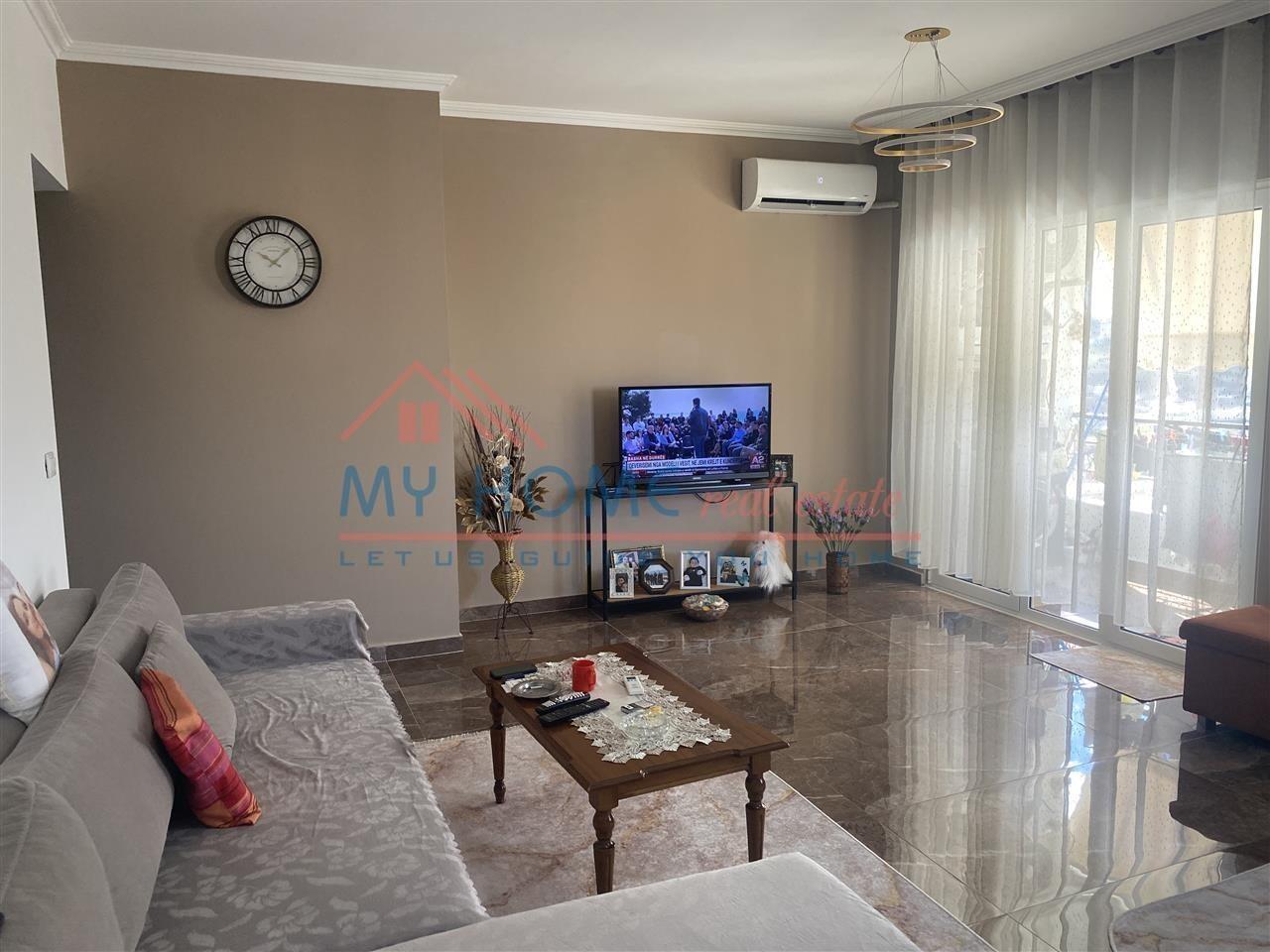 Apartament 2+1 ne Shitje ne Shkoze Tirane