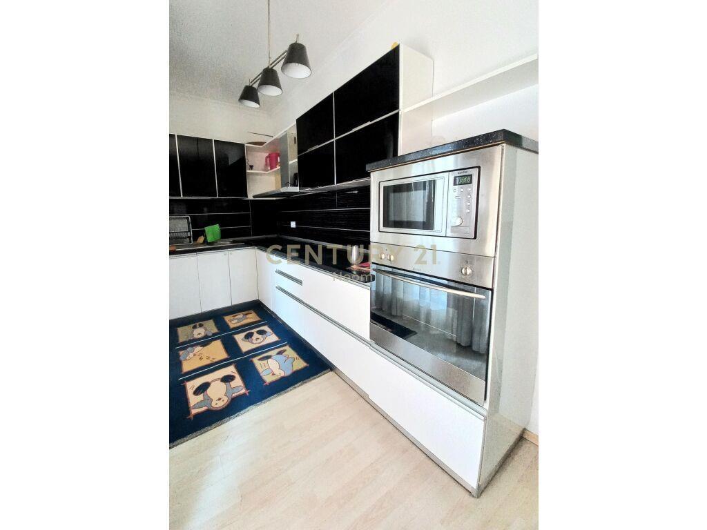 Apartament 2+1 per qira tek Kompleksi Delijorgji! Neom98127