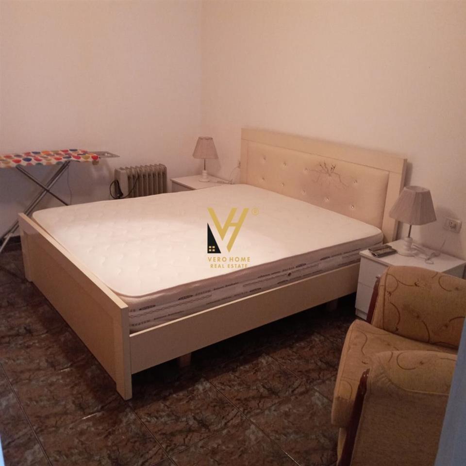 APARTAMENT 1+1ME QERA TE RR MYSLYM SHYRI 500 EURO