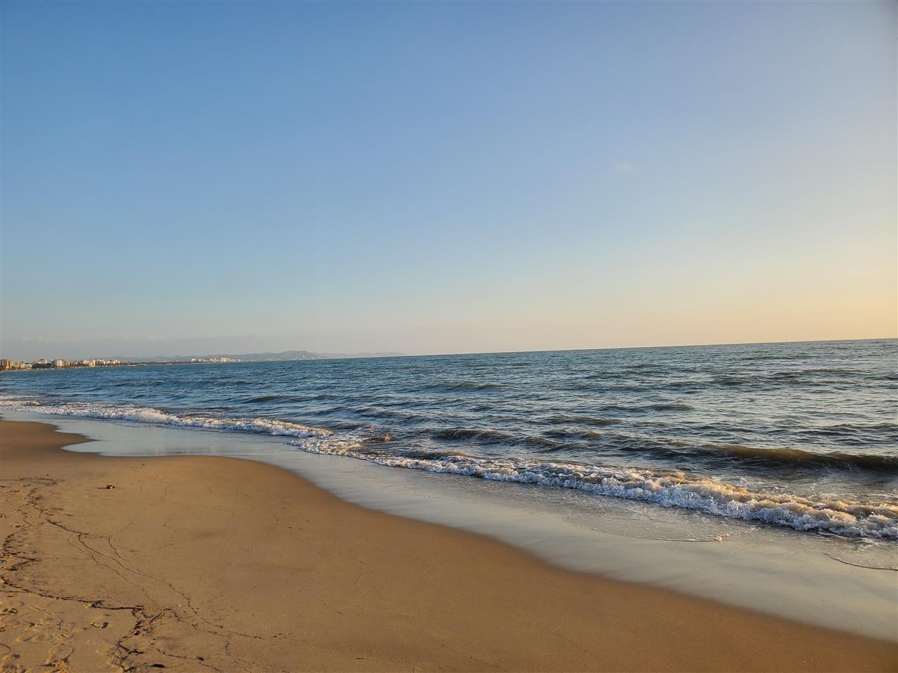 Apartment me qera Plazh Golem Lucky Luxury panorama