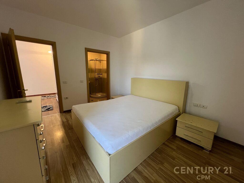 Qira Apartament 3+1+3+Post Parkimi Liqeni i Thatë