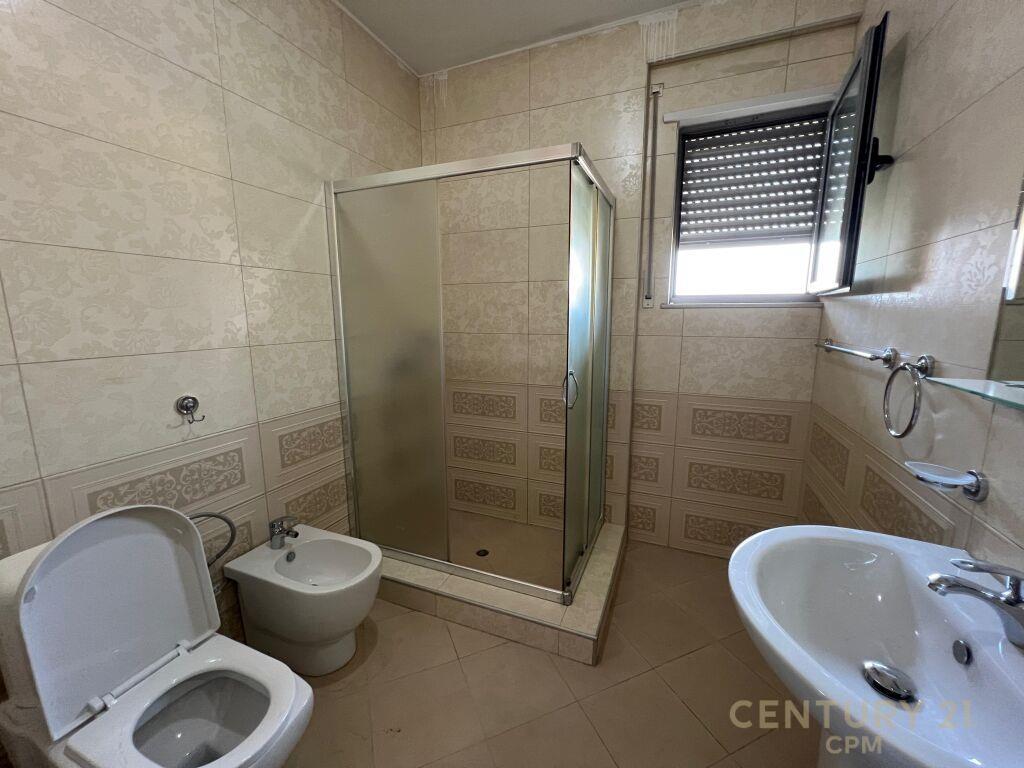 Qira Apartament 3+1+3+Post Parkimi Liqeni i Thatë