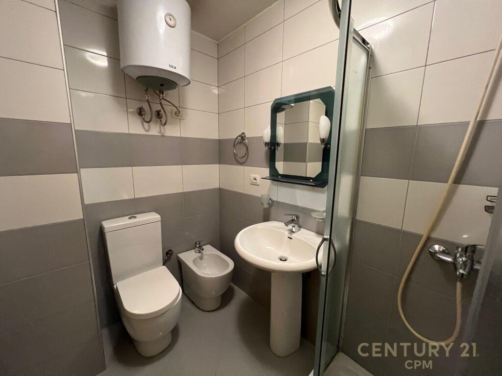 Qira Apartament 3+1+3+Post Parkimi Liqeni i Thatë