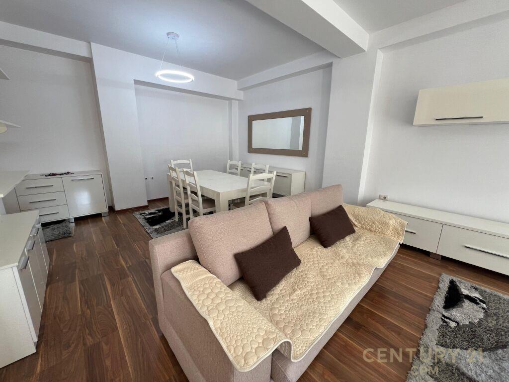 Qira Apartament 3+1+3+Post Parkimi Liqeni i Thatë