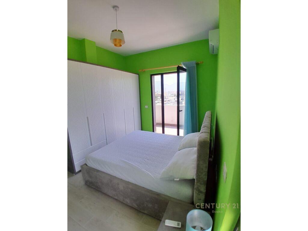 Qira Apartament 2+1+Post Parkimi Kthesa e Kamzes 550 €