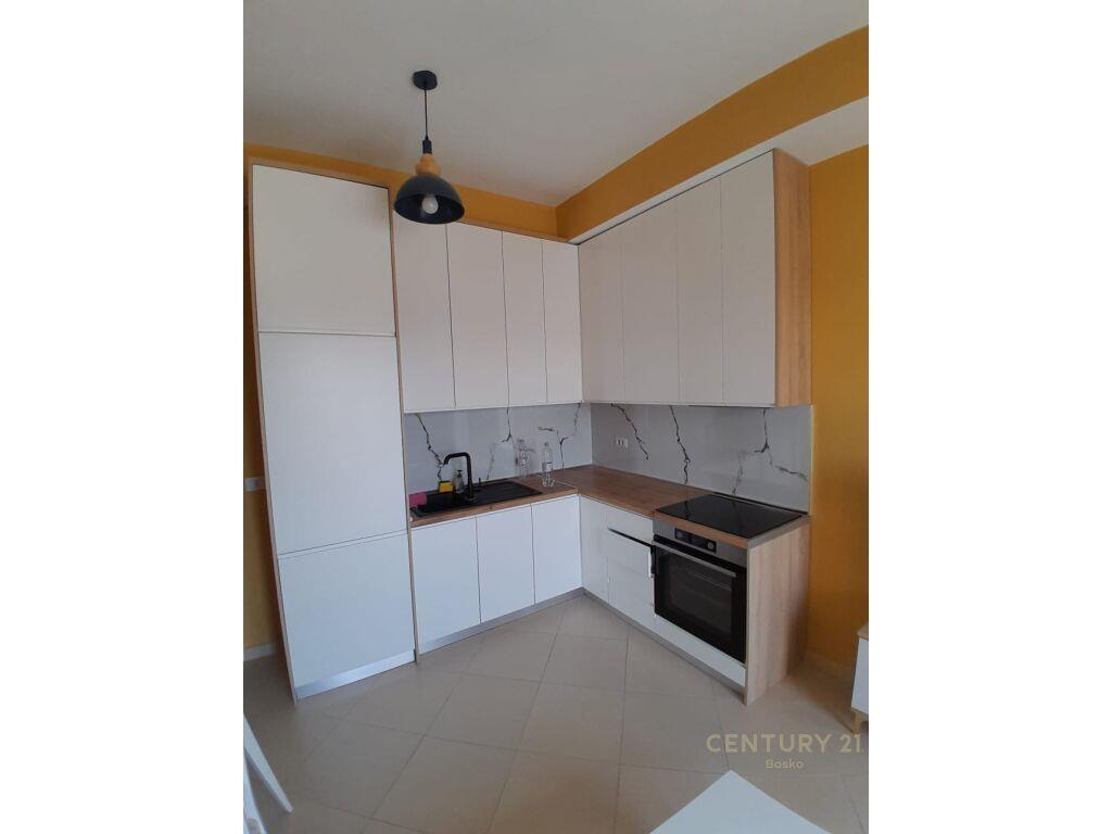 Qira Apartament 2+1+Post Parkimi Kthesa e Kamzes 550 €