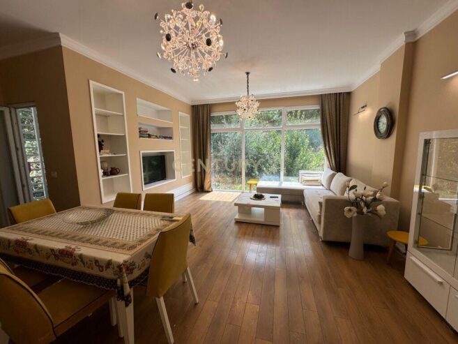 Jepet me qira apartament 2+1 ne Liqenin e Thate!