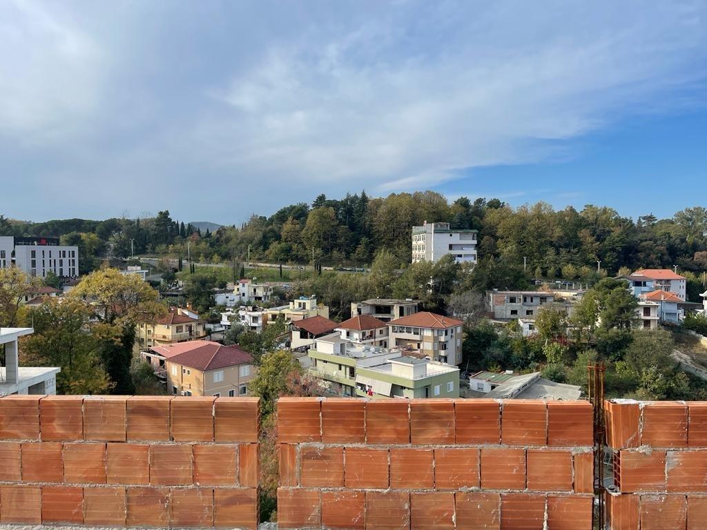 Shitet / nderrohet Apartament 2+1dhe 1+1 ne rr. Elbasanit