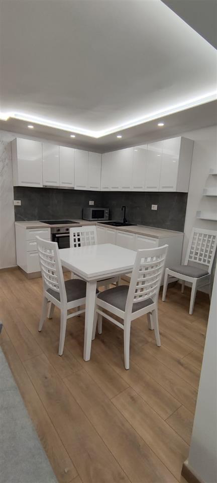 Qera, Apartament 2+1, Qendër, Tiranë