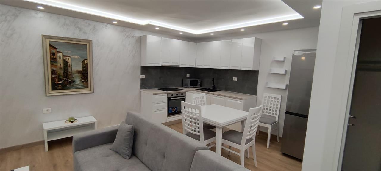 Qera, Apartament 2+1, Qendër, Tiranë