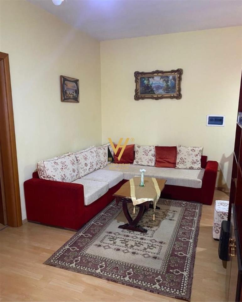APARTAMENT 2+1 ME QERA NE DON BOSKO 50.000 LEKE