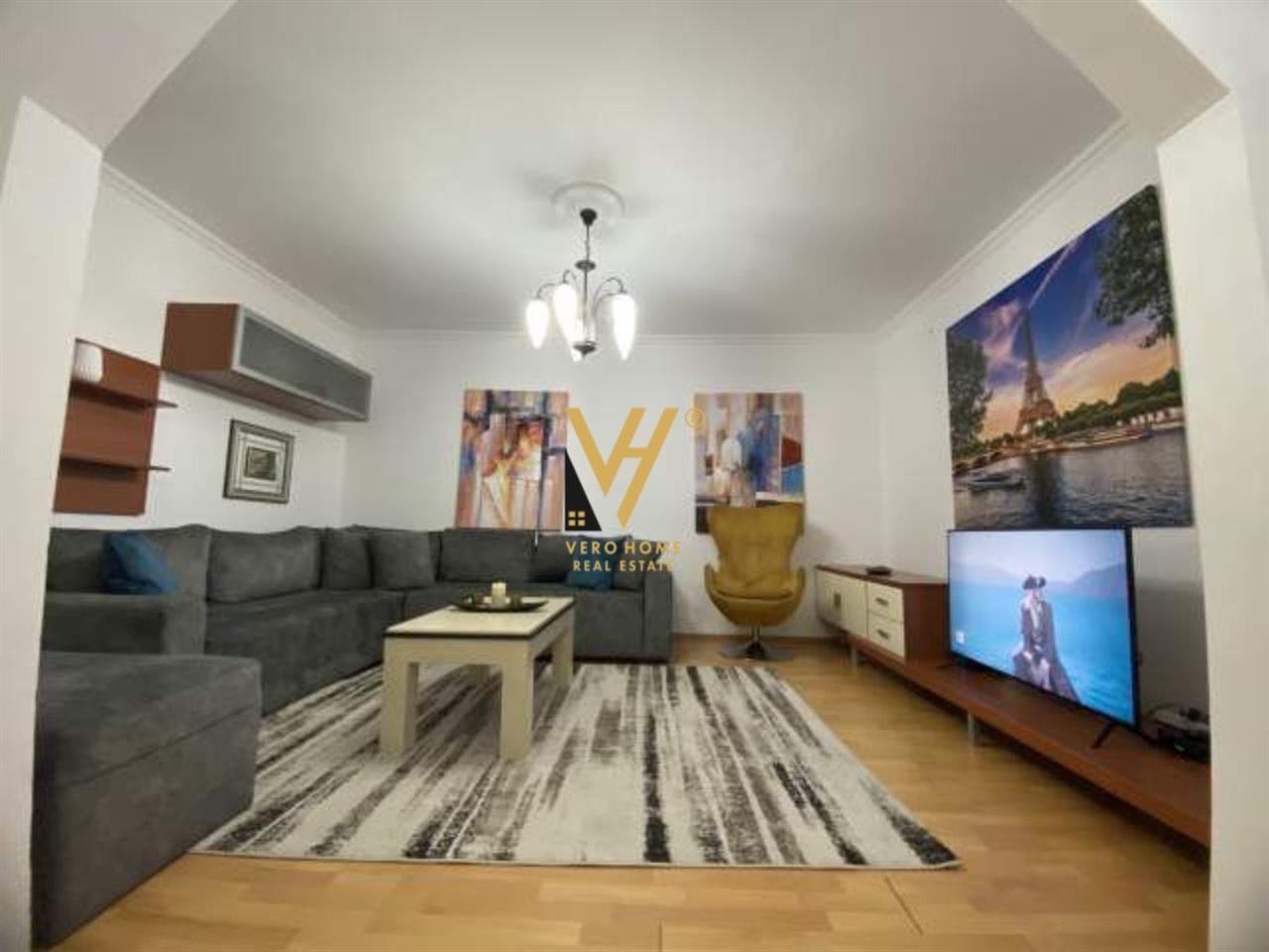 APARTAMENT 3+1ME QERA TE Rr FROSINA PLAKU 650EURO