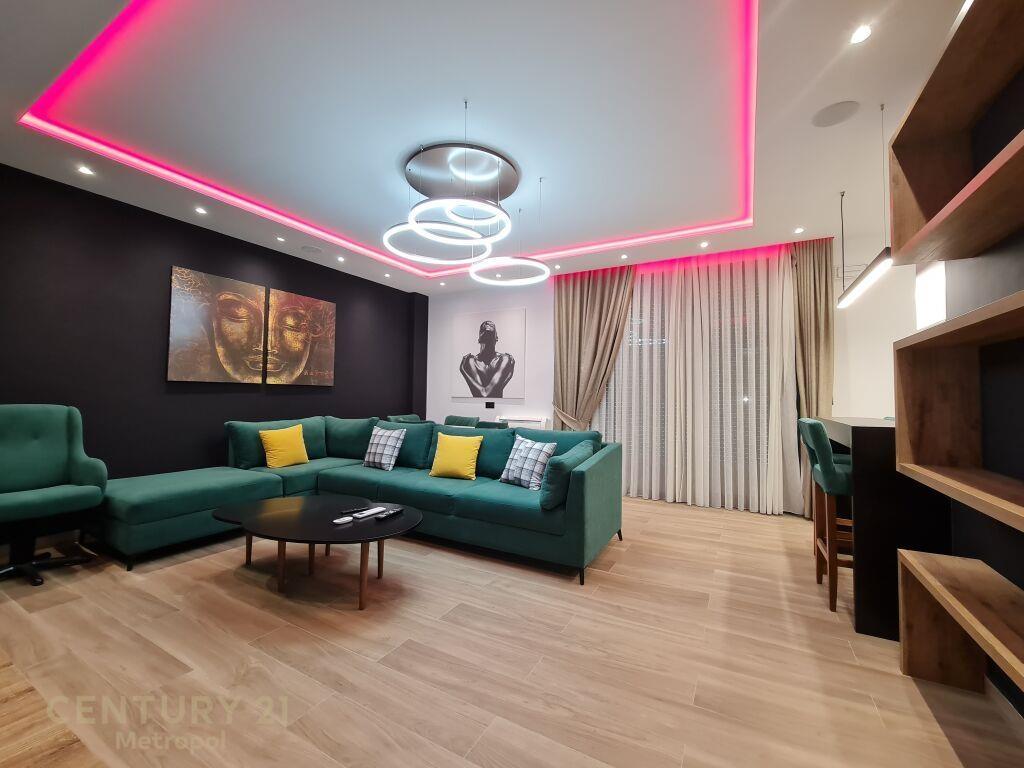 Qira Apartament 1+1 TEG 800 € 83 m2