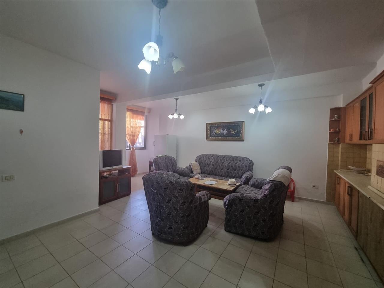 apartament ne shitje 1+1, rruga e Dibres