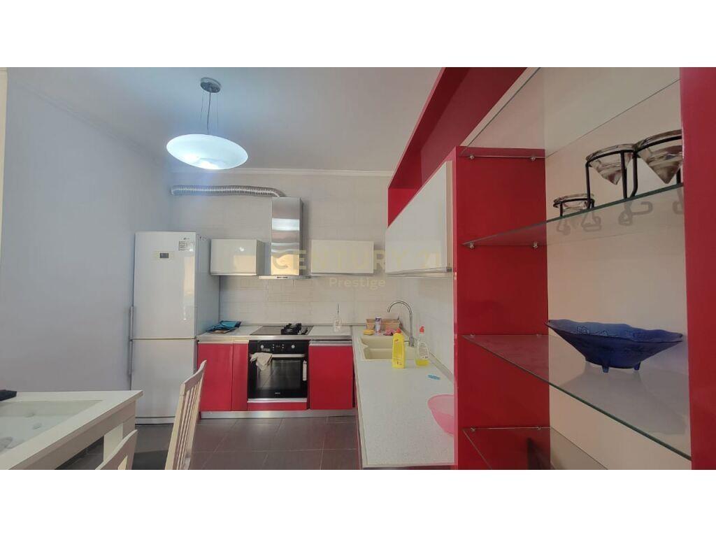 APARTAMENT 2+1+2 ME QIRA, PRANE QYTET STUDENTITprestige98398