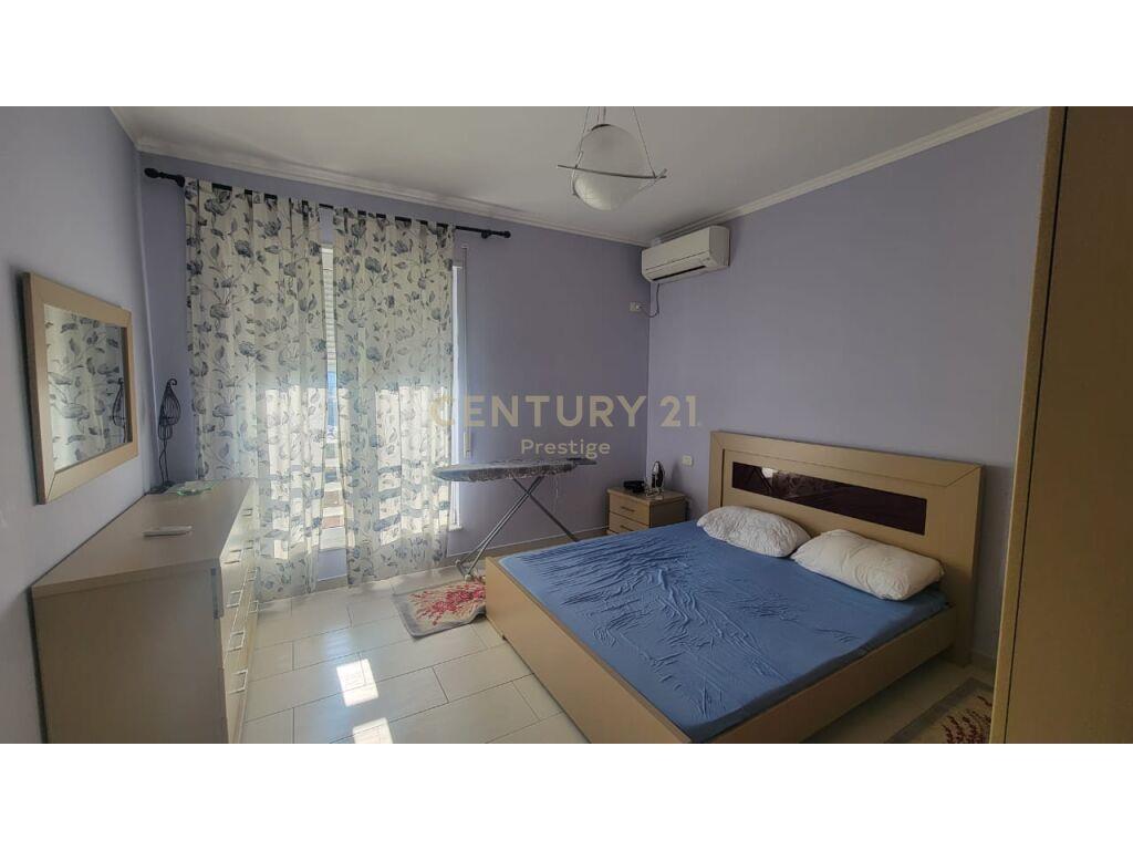 APARTAMENT 2+1+2 ME QIRA, PRANE QYTET STUDENTITprestige98398