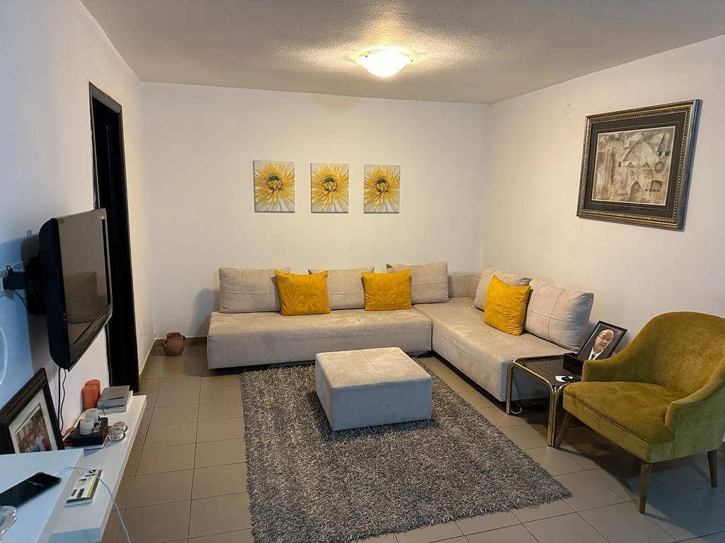 Shitet apartament 2+1 te Rruga Babe Rexha