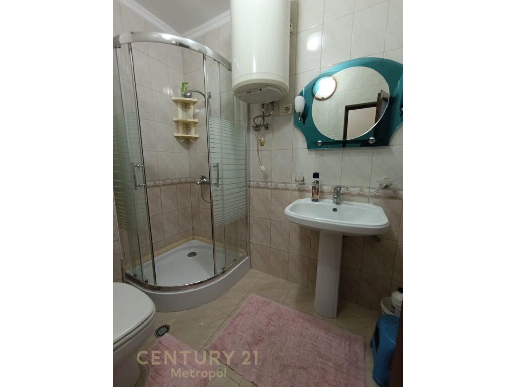 JEPET ME QERA APARTAMENT 3+1+2 PRANE PROKURORISEMetropol9752