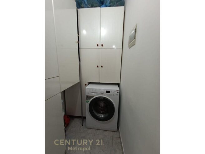 JEPET ME QERA APARTAMENT 3+1+2 PRANE PROKURORISEMetropol9752