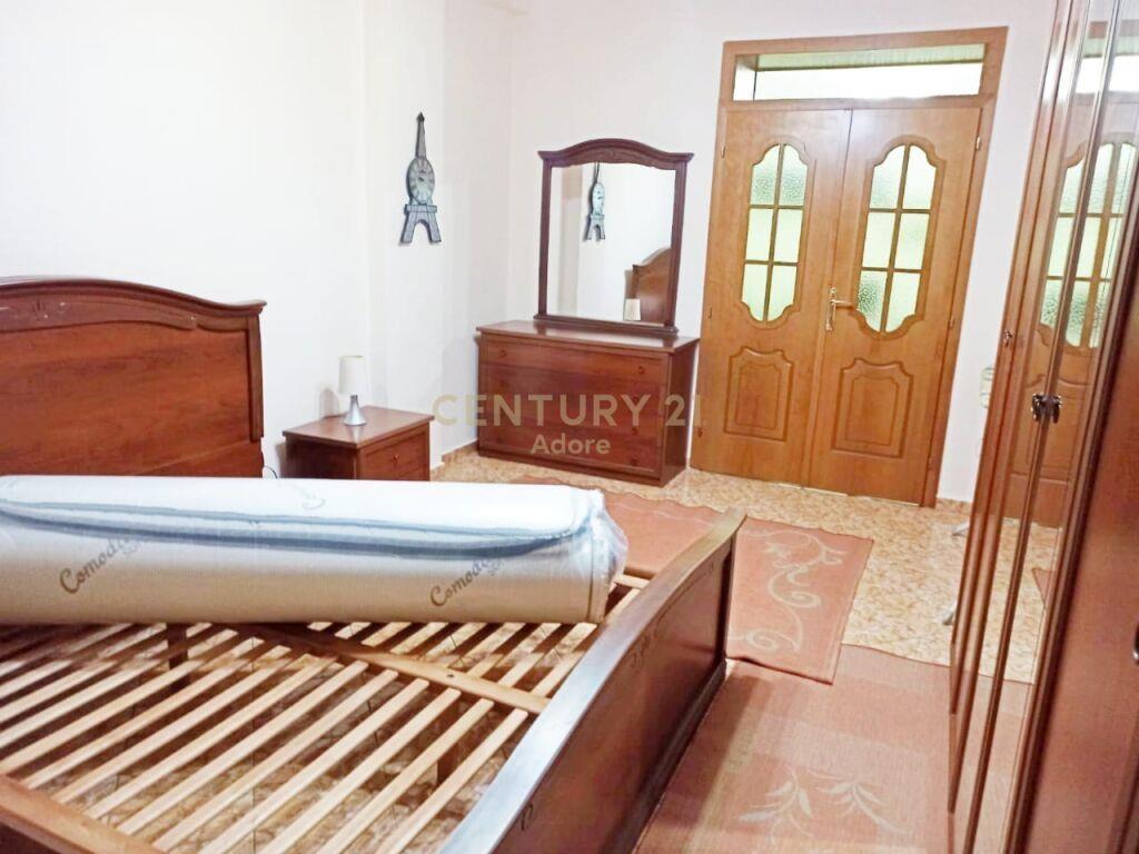 Qira Apartament 2+1 Fakulteti Juridik 650 € 84 m2