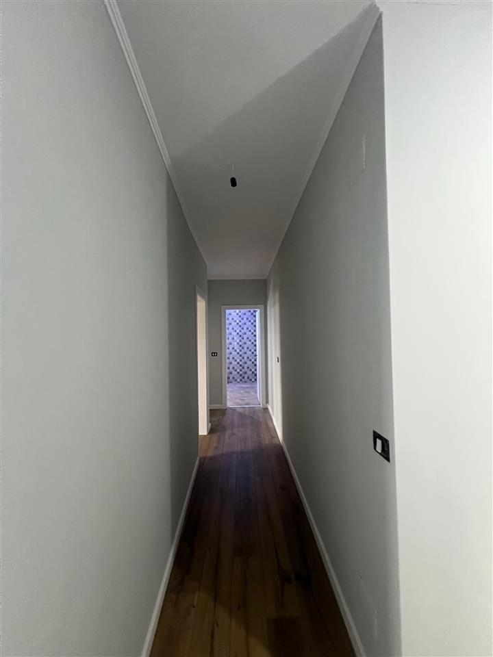 SHITET APARTAMENTI 2+1+2