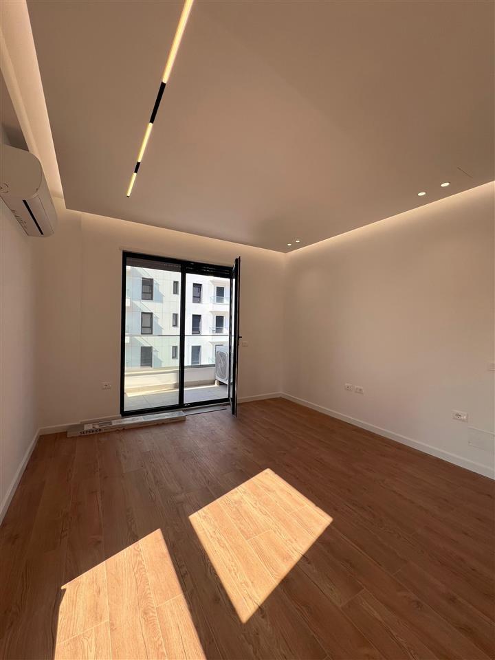 SHITET, APARTAMENT 2+1, PORCELAN, TIRANE.