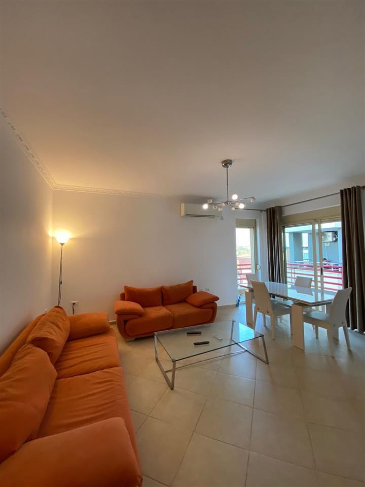 Qera, Apartament 2+1+Garazh, Liqeni i Thatë, Tiranë – 700€ |