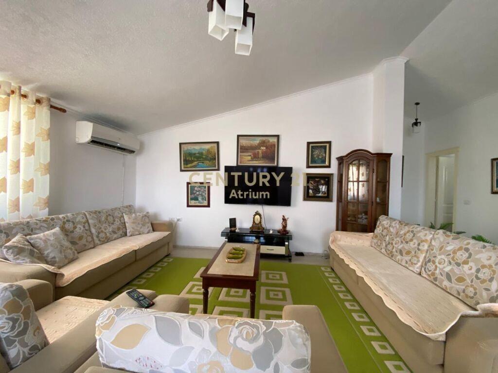 Qira Apartament 2+1 Materniteti i Ri 500 € 107 m2