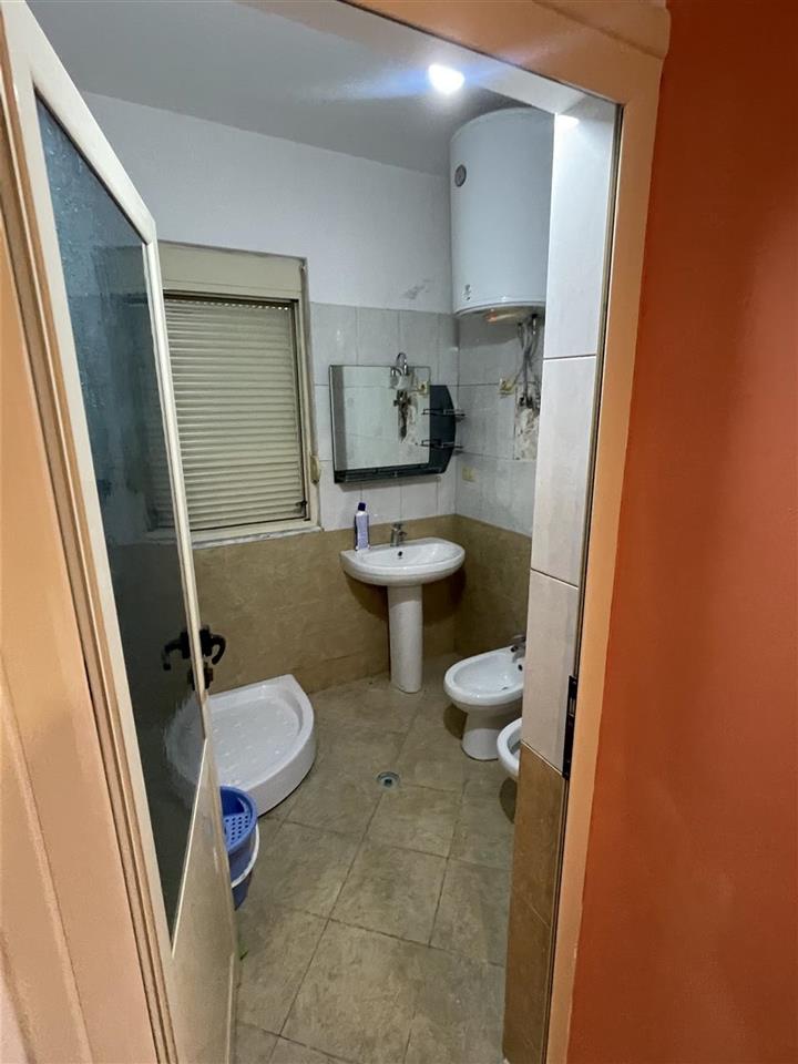 Apartament 3+1 16 prilli pallat i ri